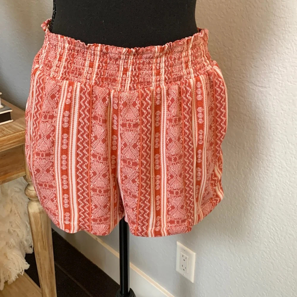 Knox Rose Aztec Pattern Elastic Shorts - Picture 3 of 8